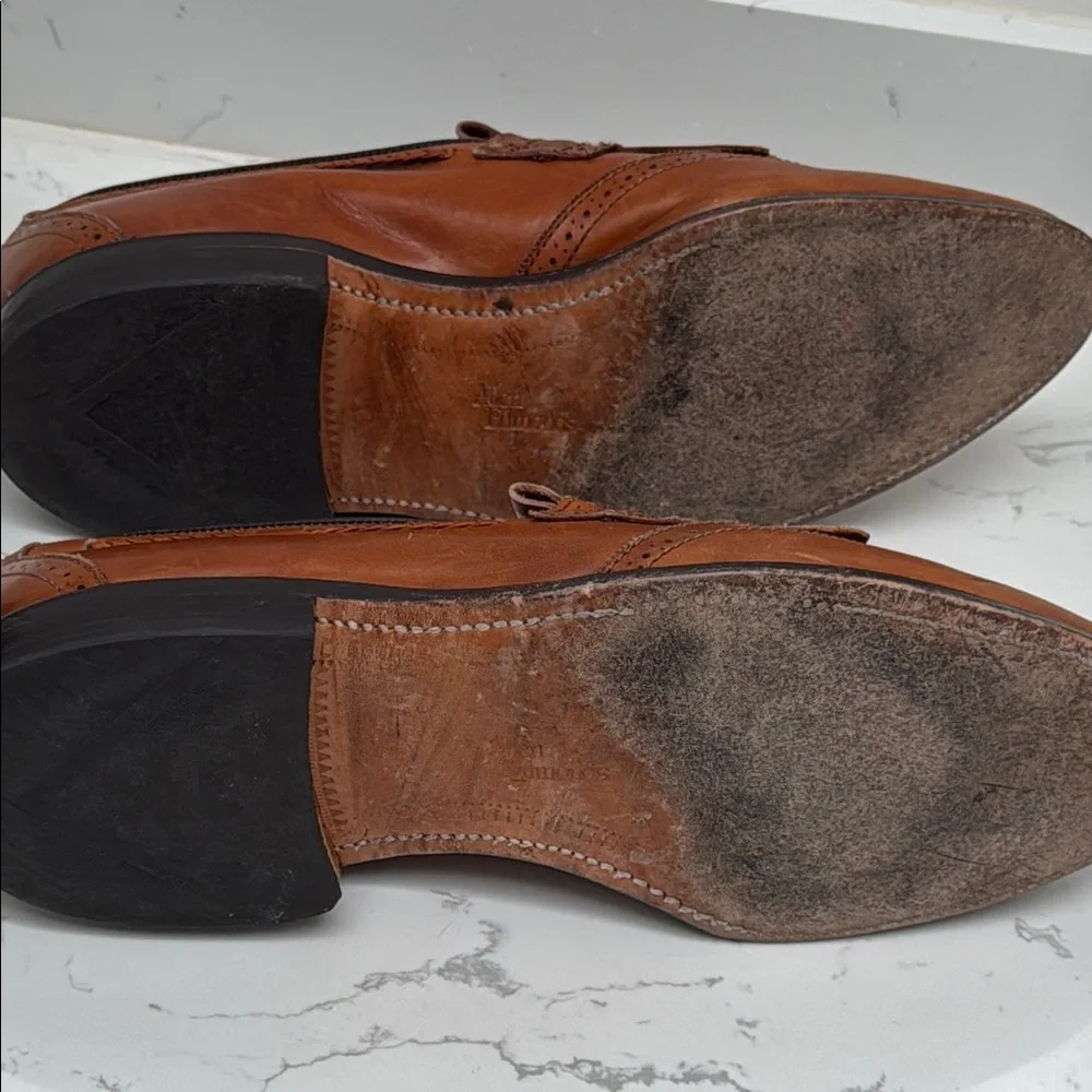 Allen Edmonds elegant tassel